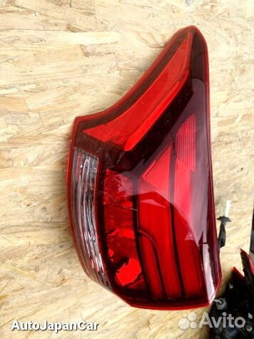 Левый фонарь в крыло рест Mitsubishi Outlander 3