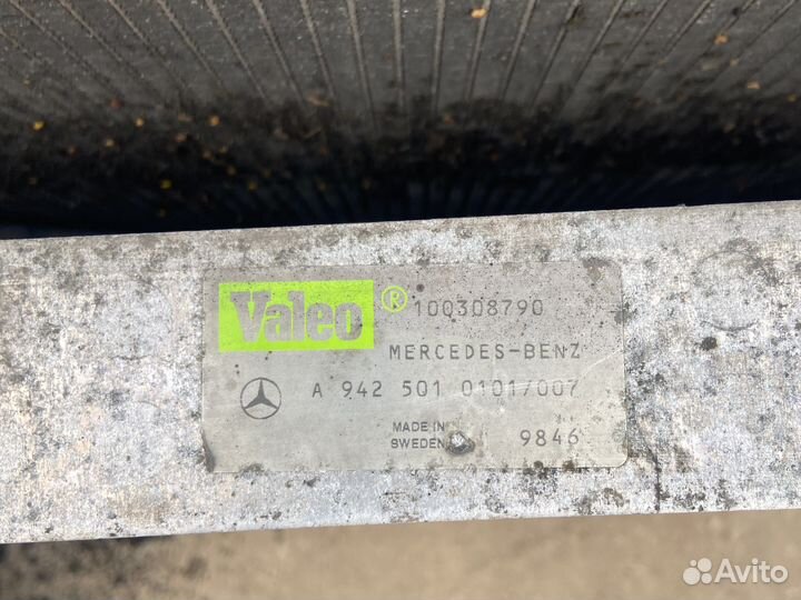 Радиатор охлаждения мерседес актрос интеркулер