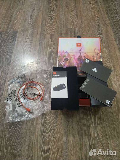 Коробка от JBL Charge 3 se