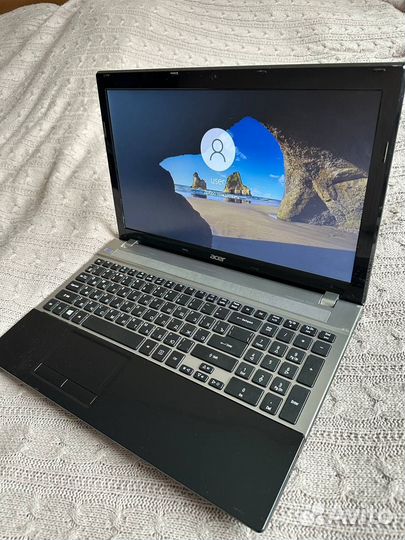 Ноутбук Acer Aspire V3-551G