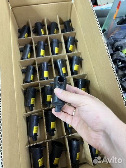 Новый оригинальный насос омывателя hyundai accent