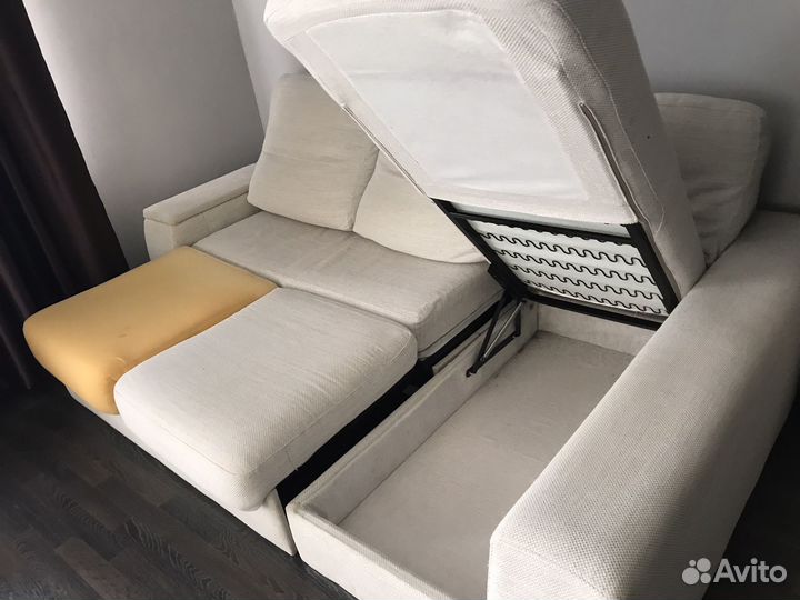 Большой угловой диван