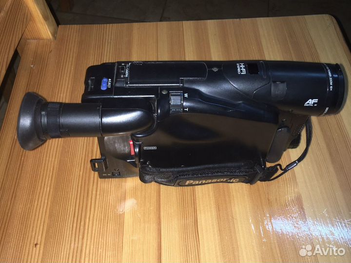 Видеокамера Panasonic R330
