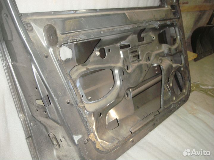 Дверь передняя левая Рено Сафран