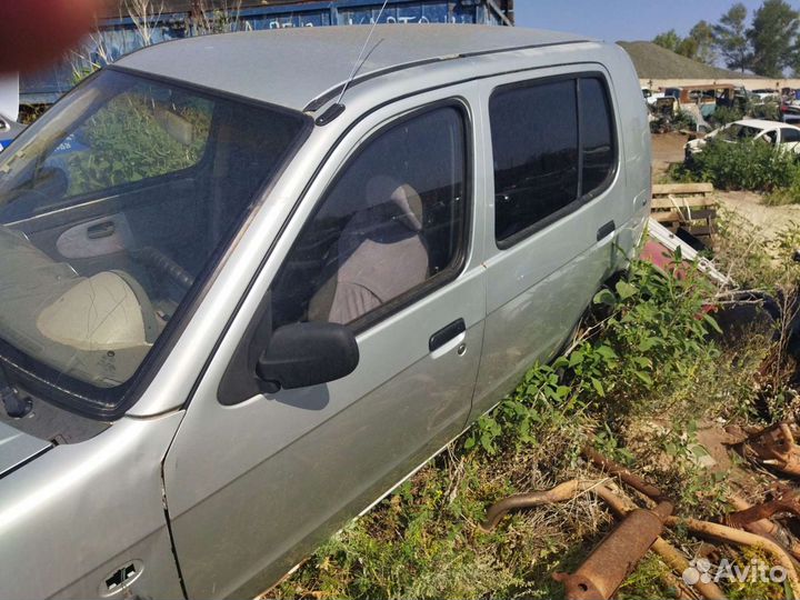 Двери бад флаер BYD Flyer