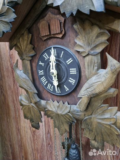 Часы с кукушкой механические