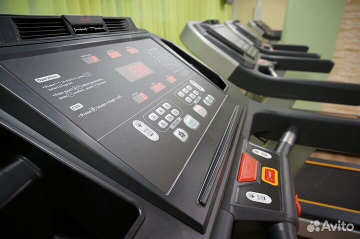 Беговая дорожка AeroFit X4-T LED