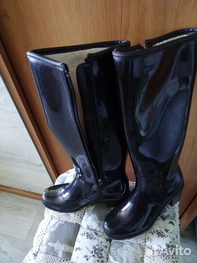 Женские резиновые сапоги, утеплённые
