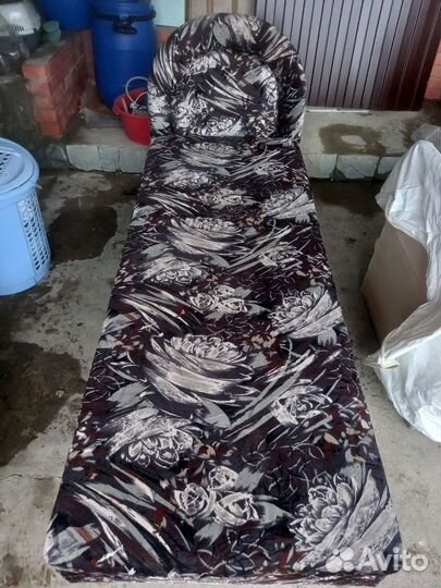 Банкетка (диванчик)