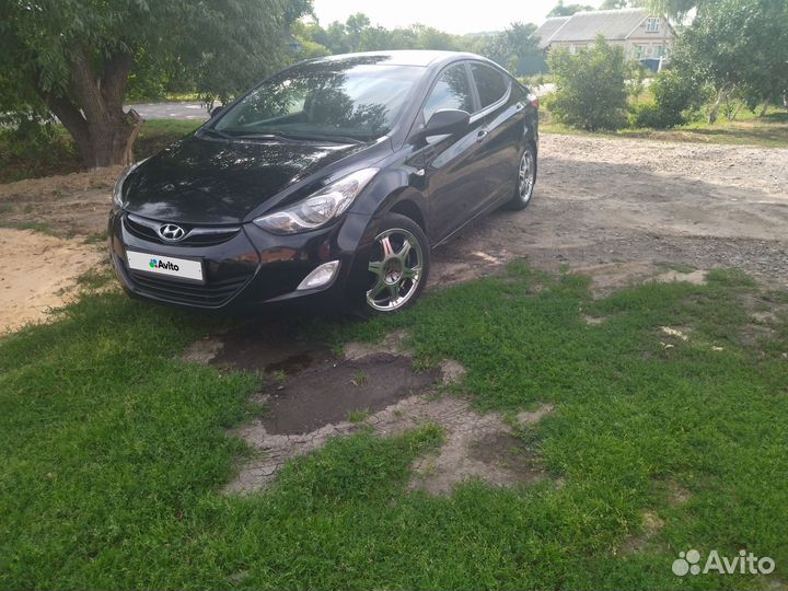 Hyundai Elantra 1.6 МТ, 2012, 210 000 км