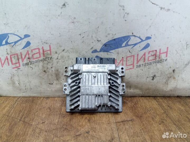 Блок управления двигателем Ford Focus II 1.8