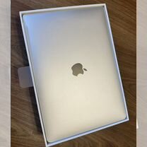 Macbook Air 13 2020 i3