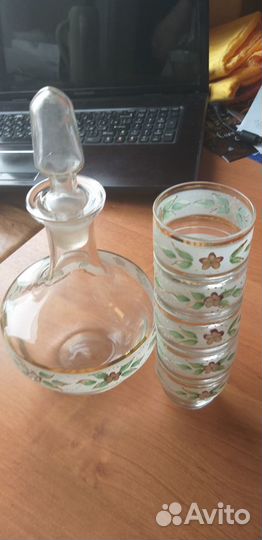 Графин с рюмками