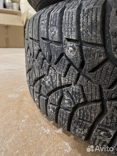 Bridgestone Blizzak Spike-02 205/55 R16 91T