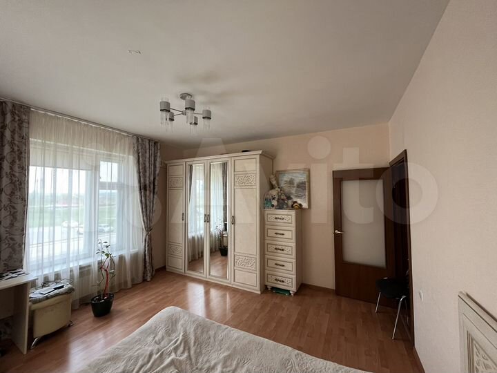 2-к. квартира, 67 м², 2/5 эт.