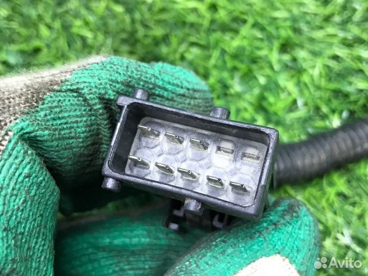 Форсунка Chevrolet Captiva C100 3.2 10HMC