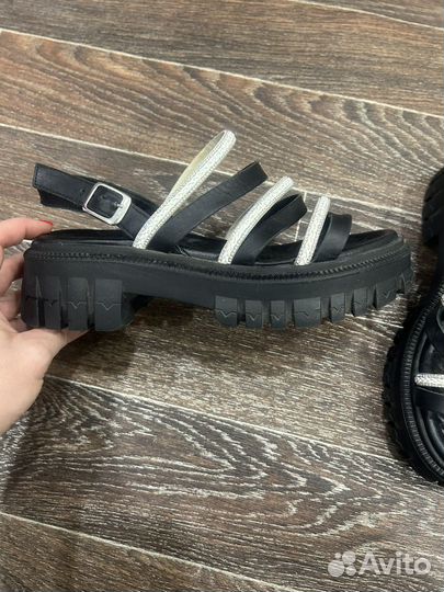 Сандалии натуральные 37