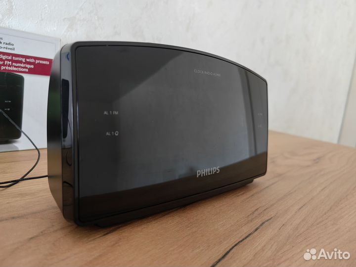 Радио-часы будильник Philips AJ3400/12