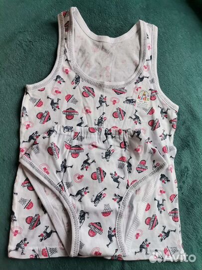 Новый комплект трусы+майка