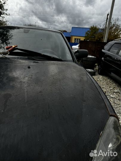 Капот на LADA priora