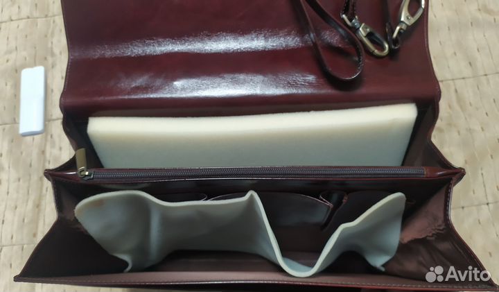 Мужской кожаный портфель новый