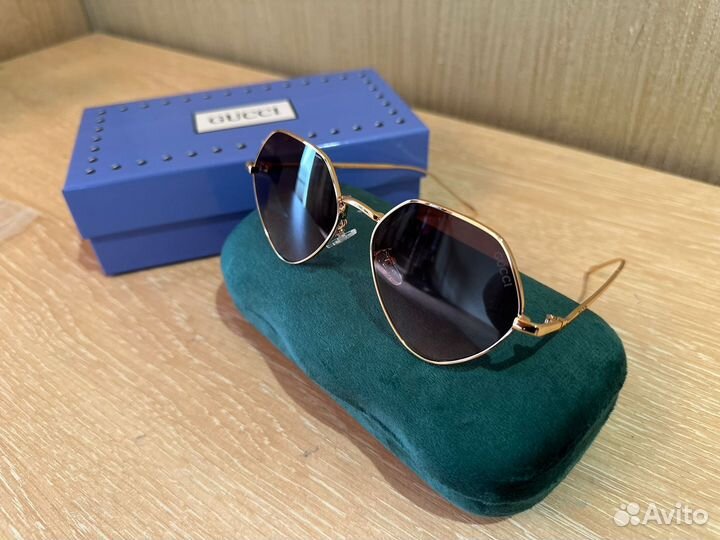 Фирменные очки gucci-ray ban-saint laurent