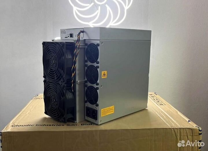 Асик AntMiner L7 9050M