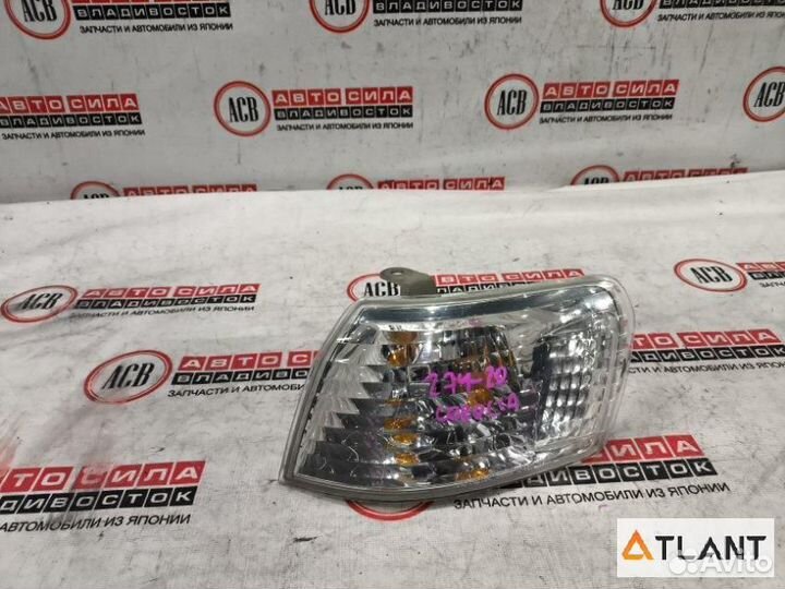 Габарит левый toyota corolla