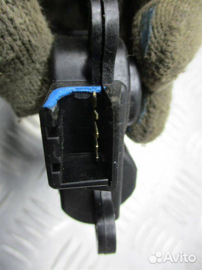 Моторчик заслонки печки Kia Ceed 1 1.6 G4FC 122Л.С