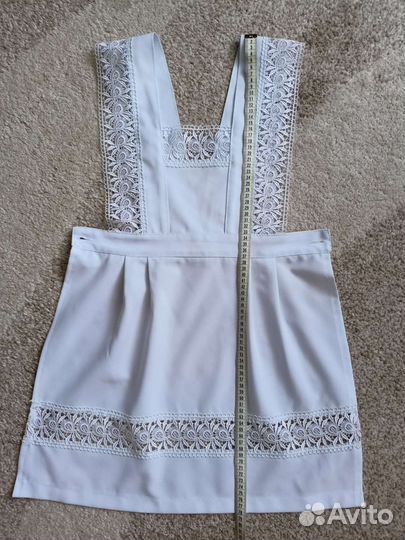 Белый школьный фартук