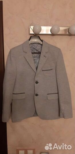 Пиджак новый на 8-10 лет