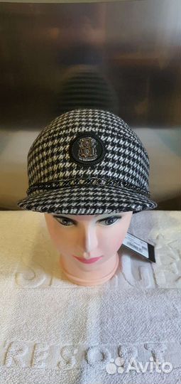 Женское кепи с ушками