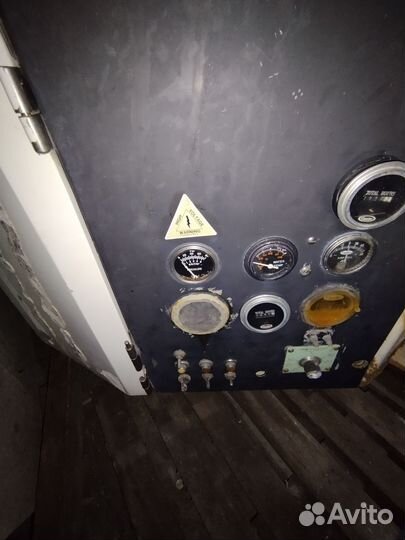 Холодильный рефрижератор