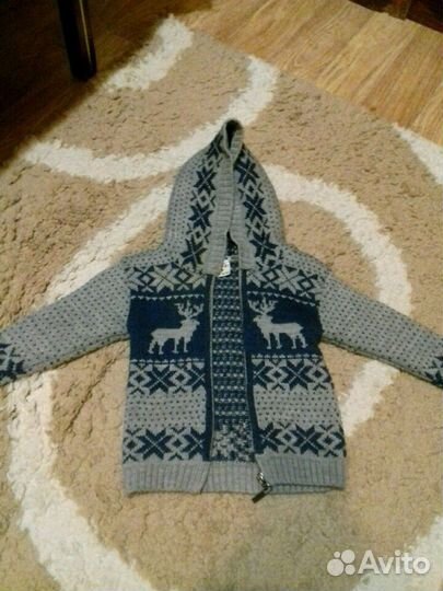 Кофта на замке