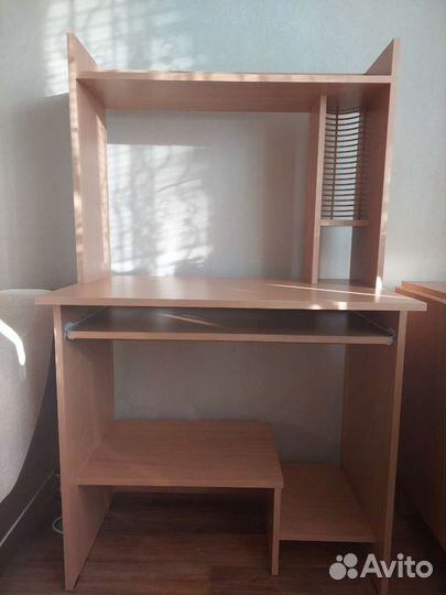 Компьютерный стол