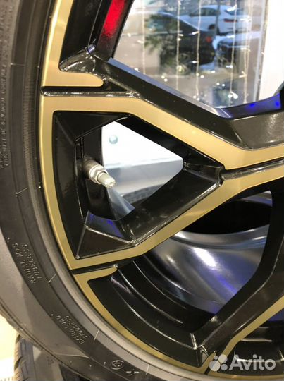 BMW Y-Spoke 741 M Night Gold R21 X5 G05 X6 G06