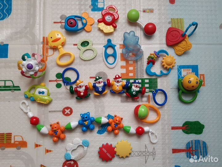 Погремушки, прорезыватели от 0 до года