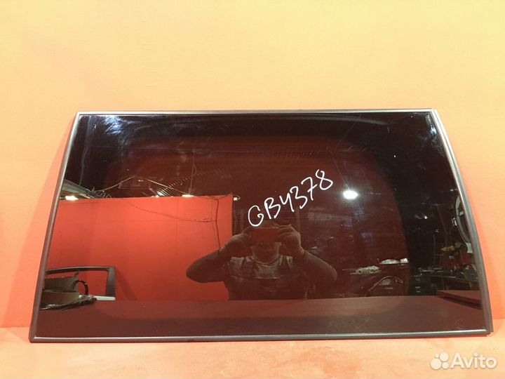 Форточка в кузов задняя левая Nissan Pathfinder