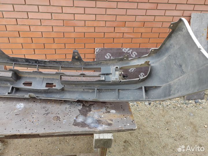 Бампер передний Toyota Carina AT211