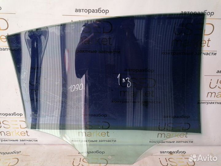 Стекло двери заднее левое Volkswagen Passat B6 1.8