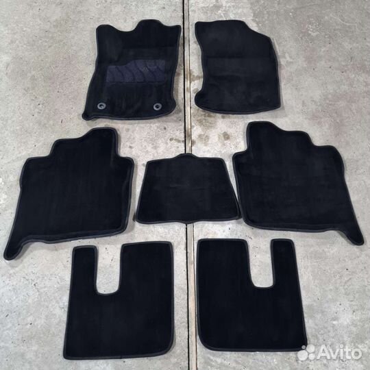 Ворсовые 3D коврики для Toyota Fortuner