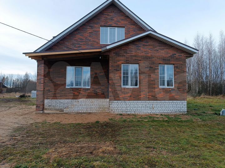 Коттедж 140 м² на участке 10 сот.