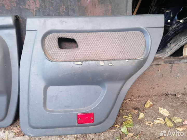 Обшивка дверей салона