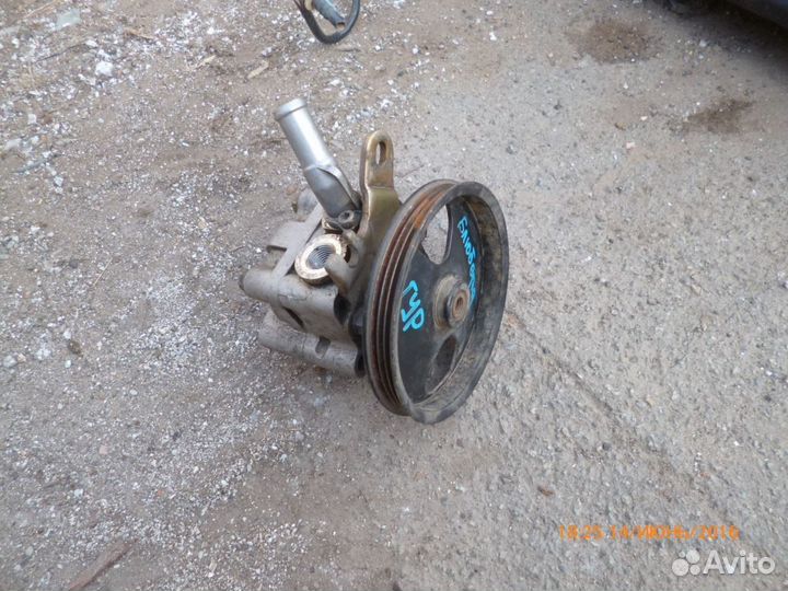 Насос гидроусилителя Ниссан Блюберд Силфи