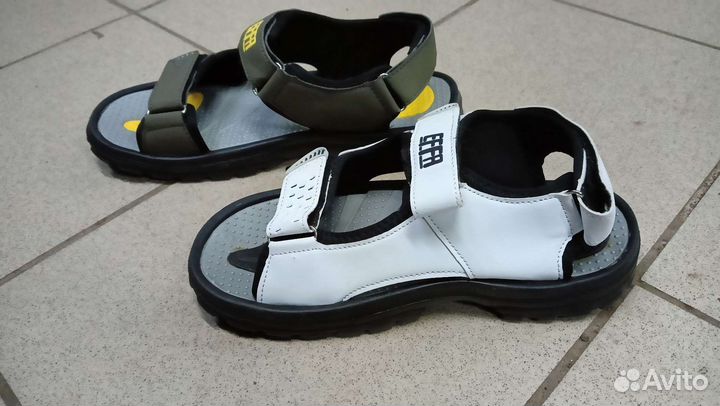 Сандали новые
