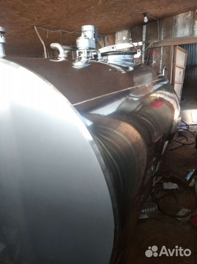 Танк охладитель молока