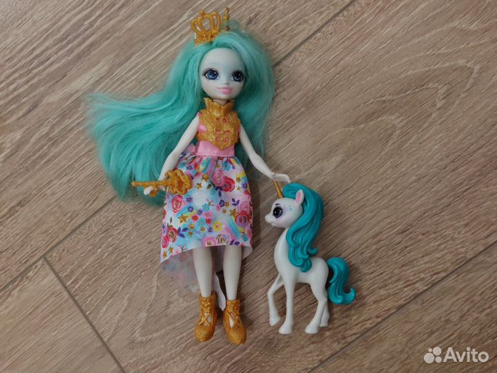 Кукла энчантималс королева единорог