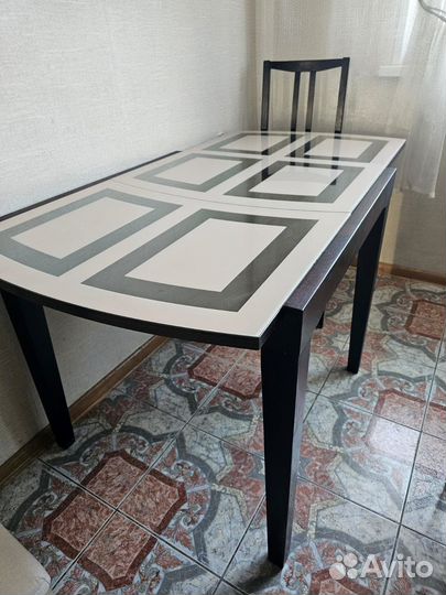 Кухонный стол и стулья бу