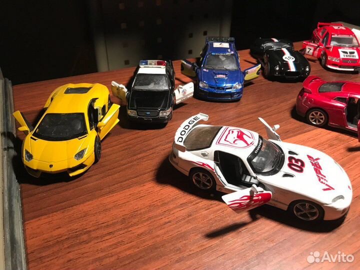 Машинки металлические