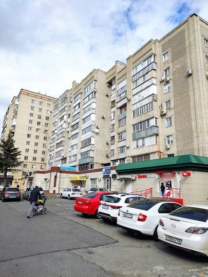 2-к. квартира, 56 м², 4/9 эт.